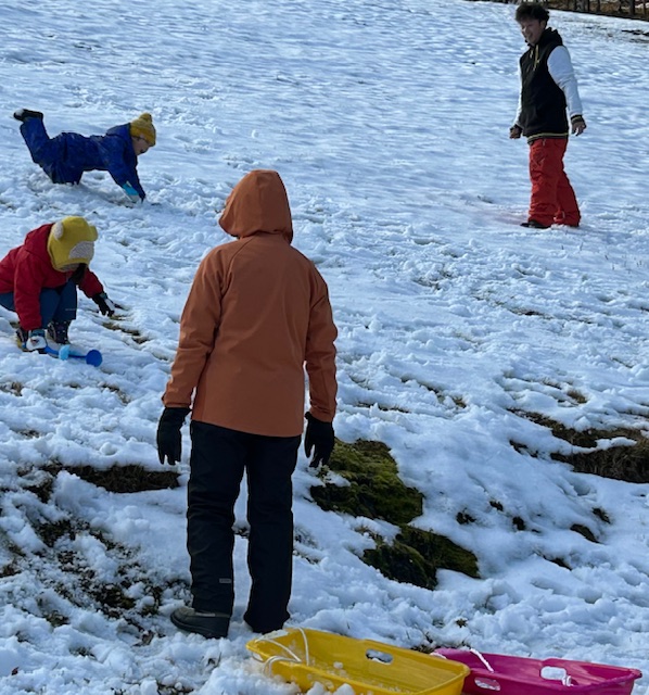 【『あやべ温泉』に初雪が降りました】
